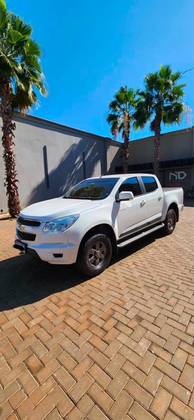 CHEVROLET S10 2.4 ADVANTAGE 4X2 CD 8V FLEX 4P MANUAL CHEVROLET S10 2.4 ADVANTAGE 4X2 CD 8V FLEX 4P MANUAL